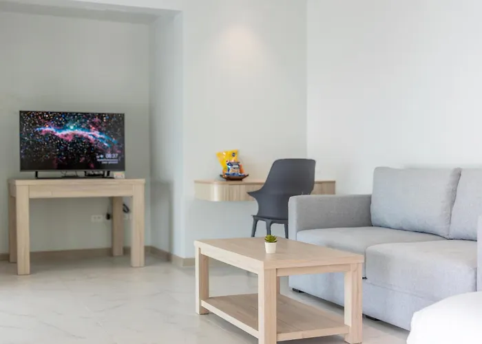 Replay Pool Villa