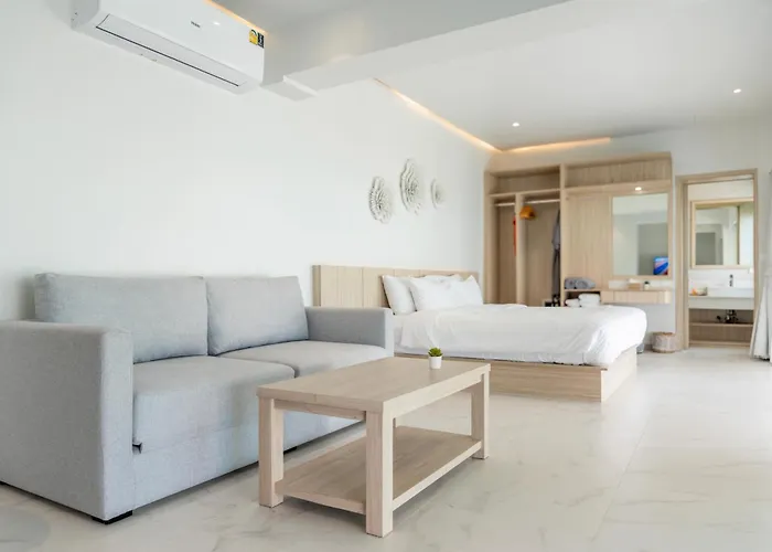 Replay Pool Villa